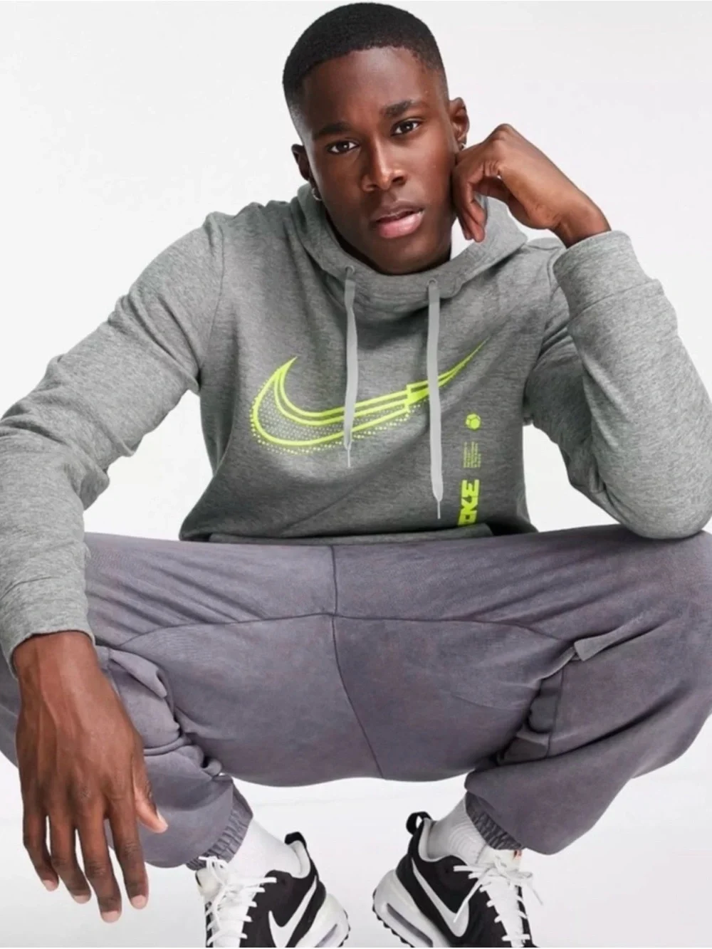 This Nike Men's Therma-FIT Training Hoodie